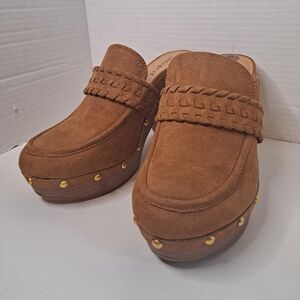 Indigo rd Daysie Studded Platform Clogs